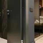 Garibaldi 52 - Renovated In Old Town Apartment