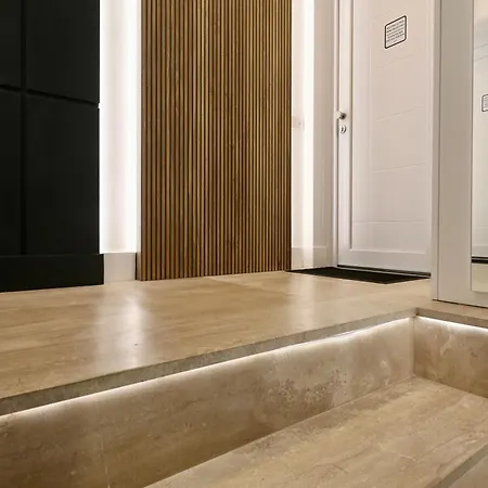 Apartment Hidden Gem - Luxury Garibaldi - Perfect For Couples - Fully Equipped - Historical Centre
