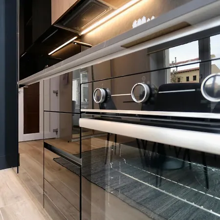 Apartment Hidden Gem - Luxury Garibaldi - Perfect For Couples - Fully Equipped - Historical Centre *