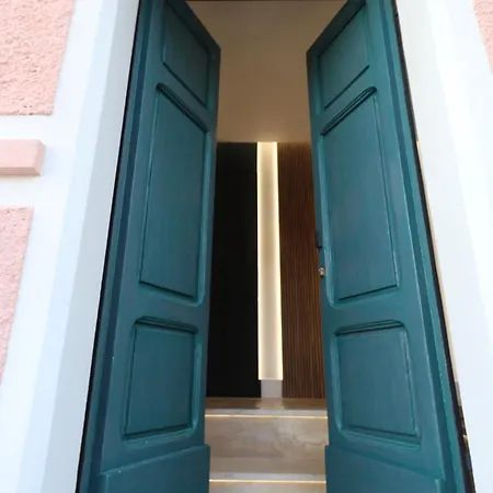 Garibaldi 52 - Renovated In Old Town Lejlighed *