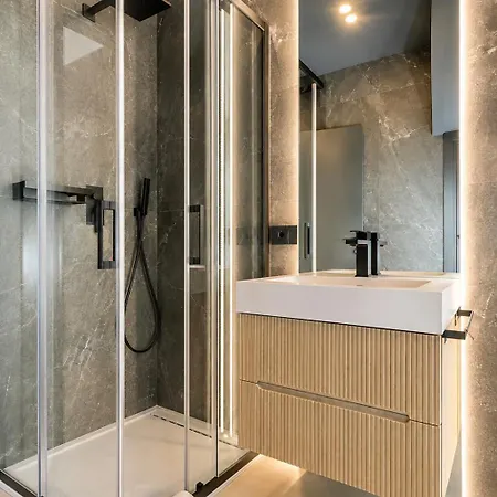 Апартаменты Garibaldi 52 - Renovated In Old Town *